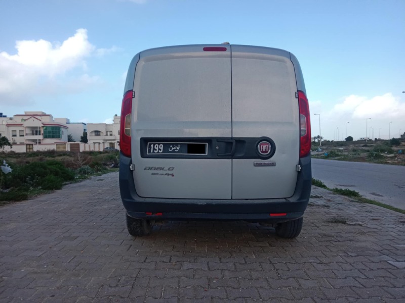 Fiat DOBLO Essence 2018 à Ben Arous - Photo 3