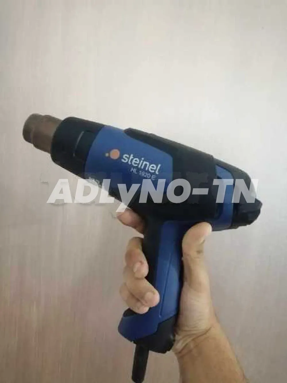  Climatiseur mobile PROKLIMA 9000 BTU ; avec télécommande importé de France ; état neuf 