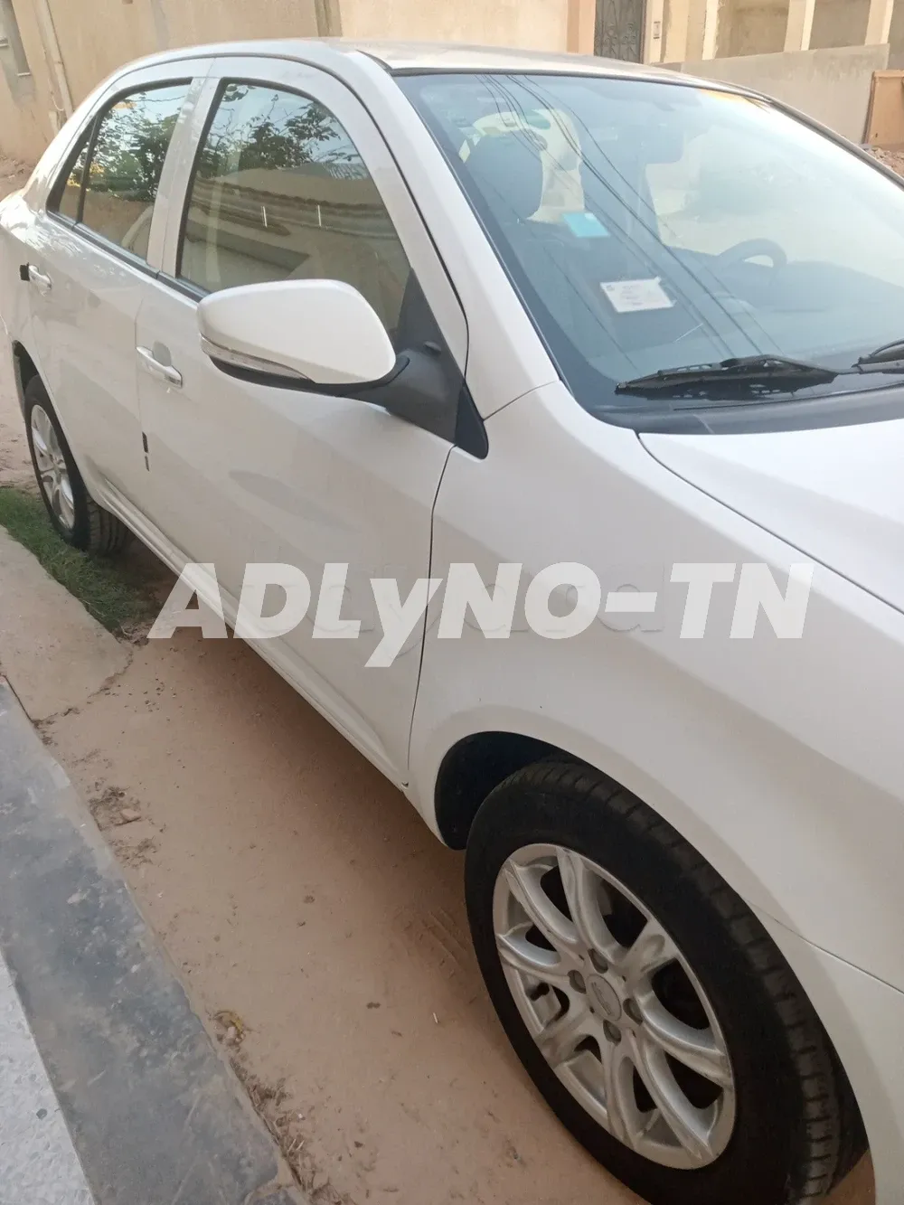  CHEVROLET SONIC PREMIÈRE MAIN EN EXCELLENT ÉTAT 
