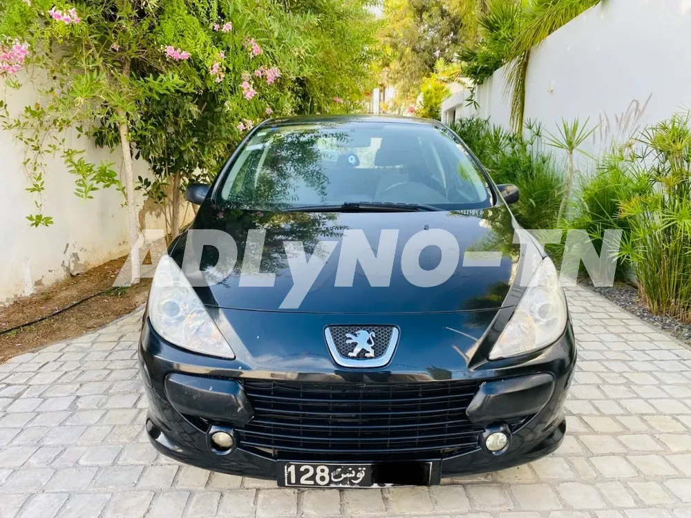 Peugeot 307 à Ariana - Photo 1