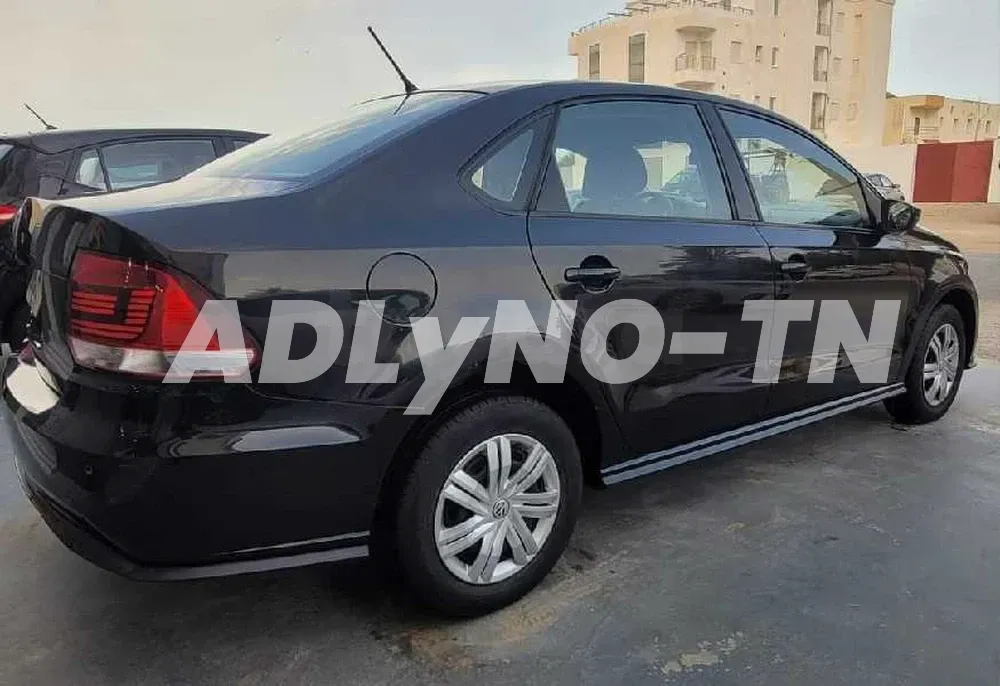 Polo sedan 1.4 à Sfax - Photo 7