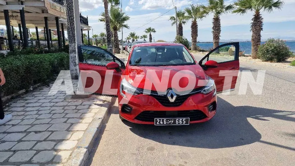 Renault clio 5 à Kairouan - Photo 4