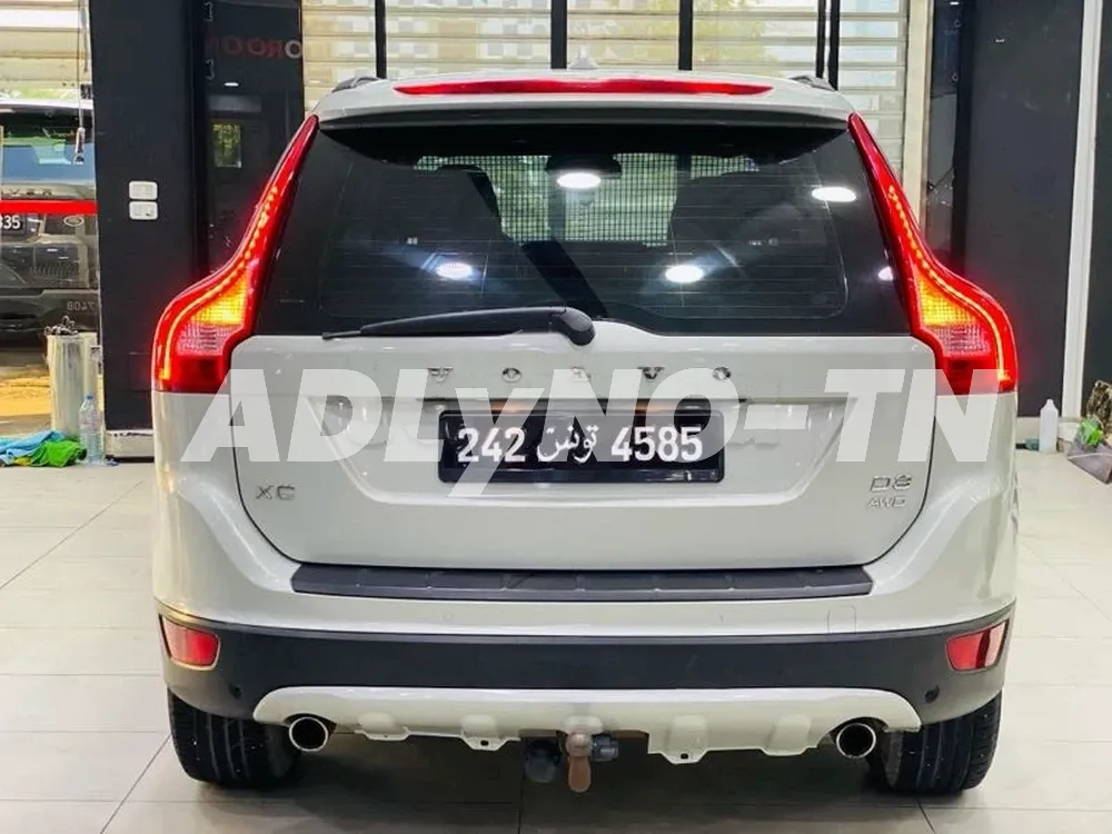 ⚜️ VOLVO XC60 ⚜️ Première main à Ariana - Photo 9