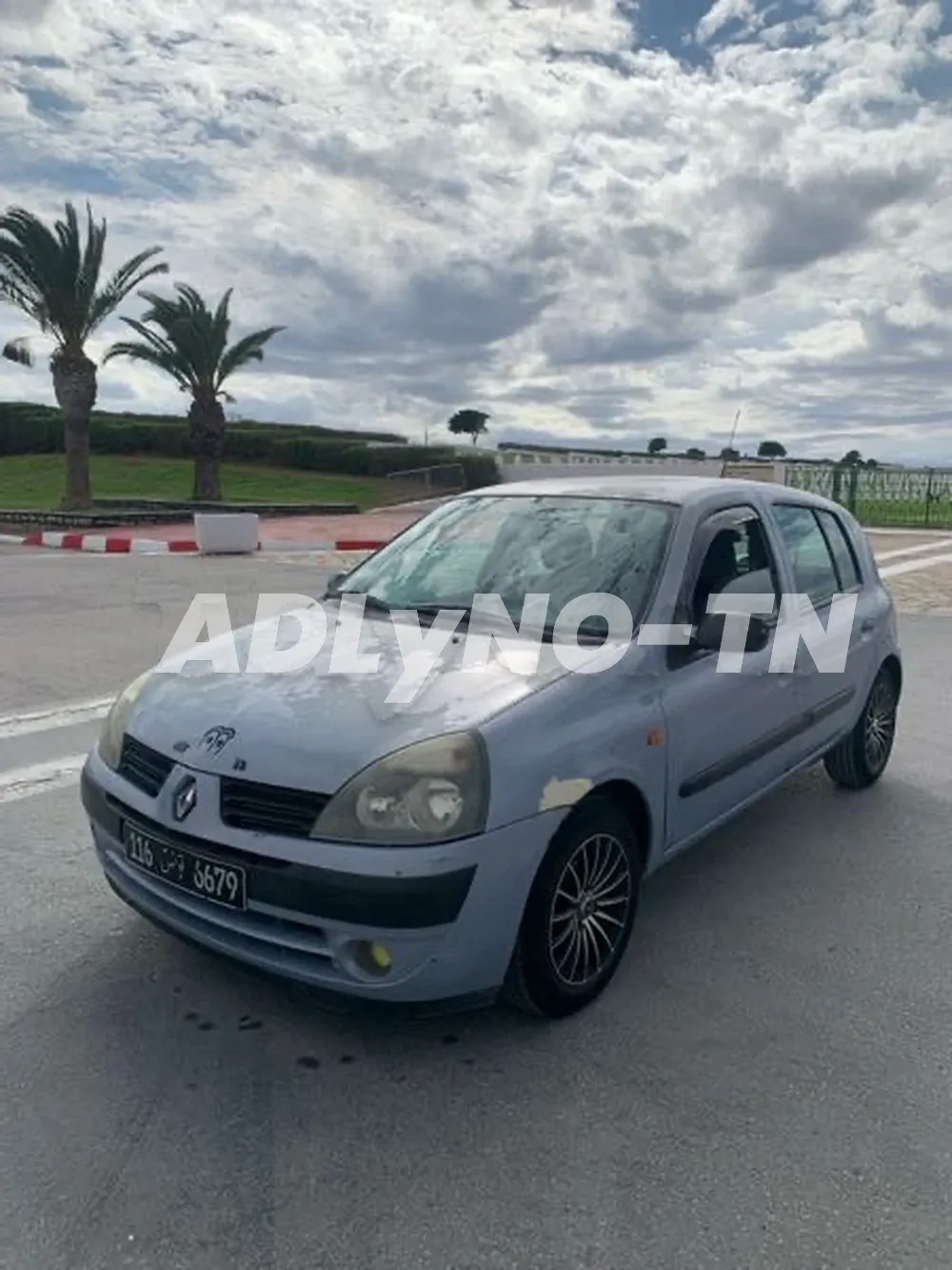 clio bombé pré compus à Bizerte - Photo 2