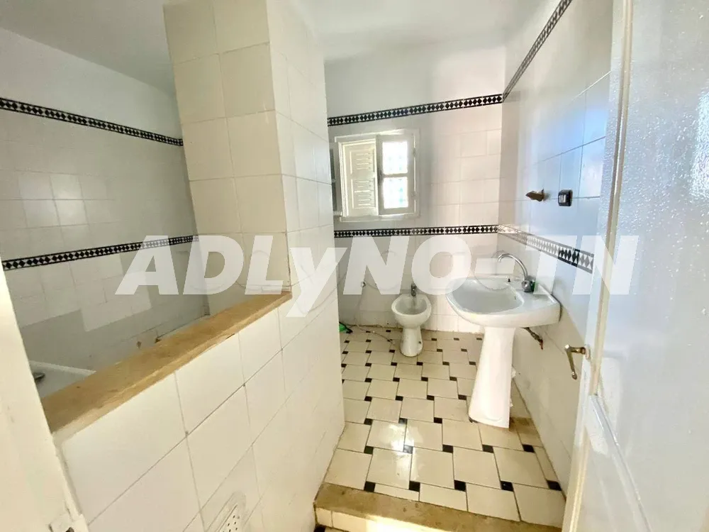 A vendre villa de 400 m² sur un terrain de 485 m² à Hammam Chatt à Ben Arous - Photo 7