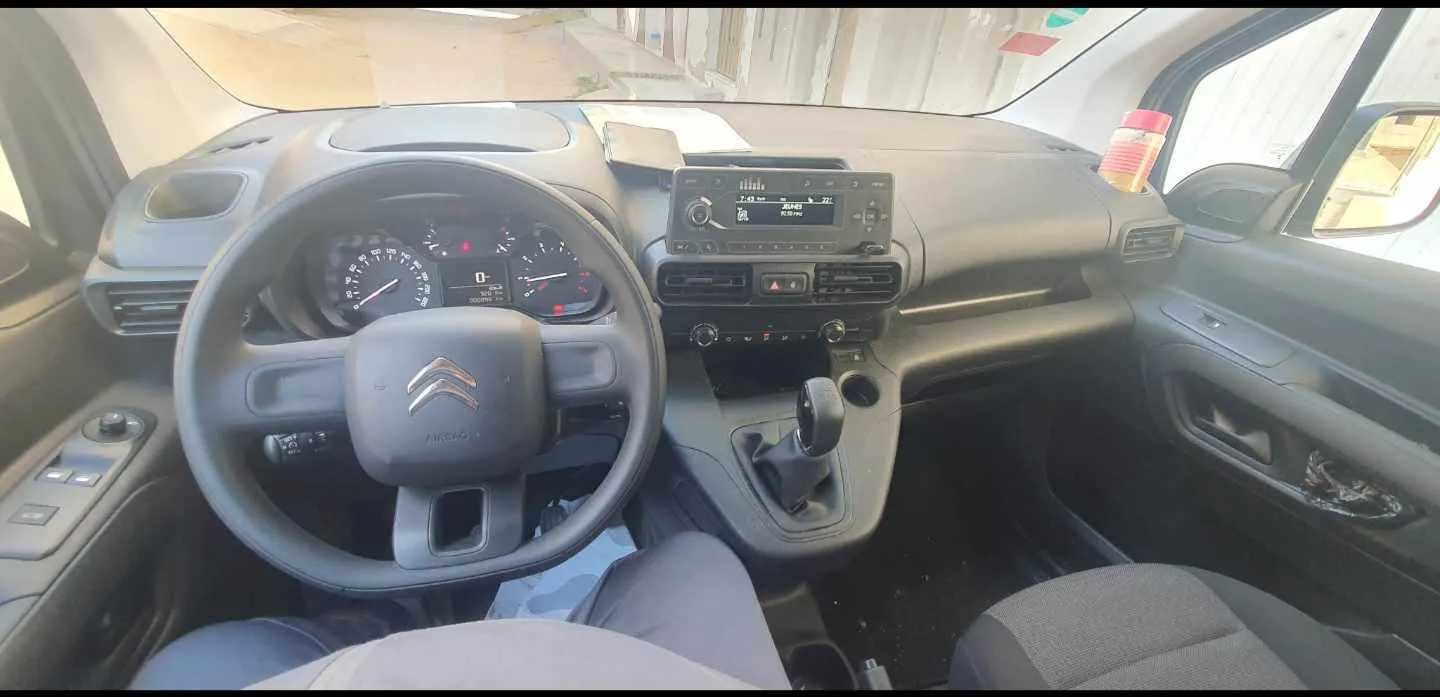 LocaTion VoiTure CommerciaL ( K9 BerLingo , K9 PeugauT , K9 FiaT , K9 OpeL ) TouTe Options Pour Langue Dure +216 555 66 100 à Monastir - Photo 3