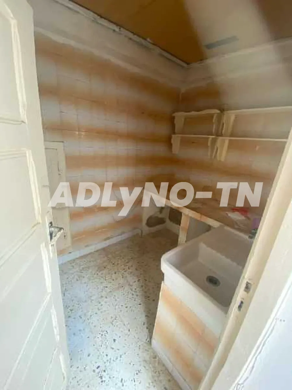  A VENDRE | un appartement S+1 Situé à Diwen Ezit prés du  gouvernement de Sousse 