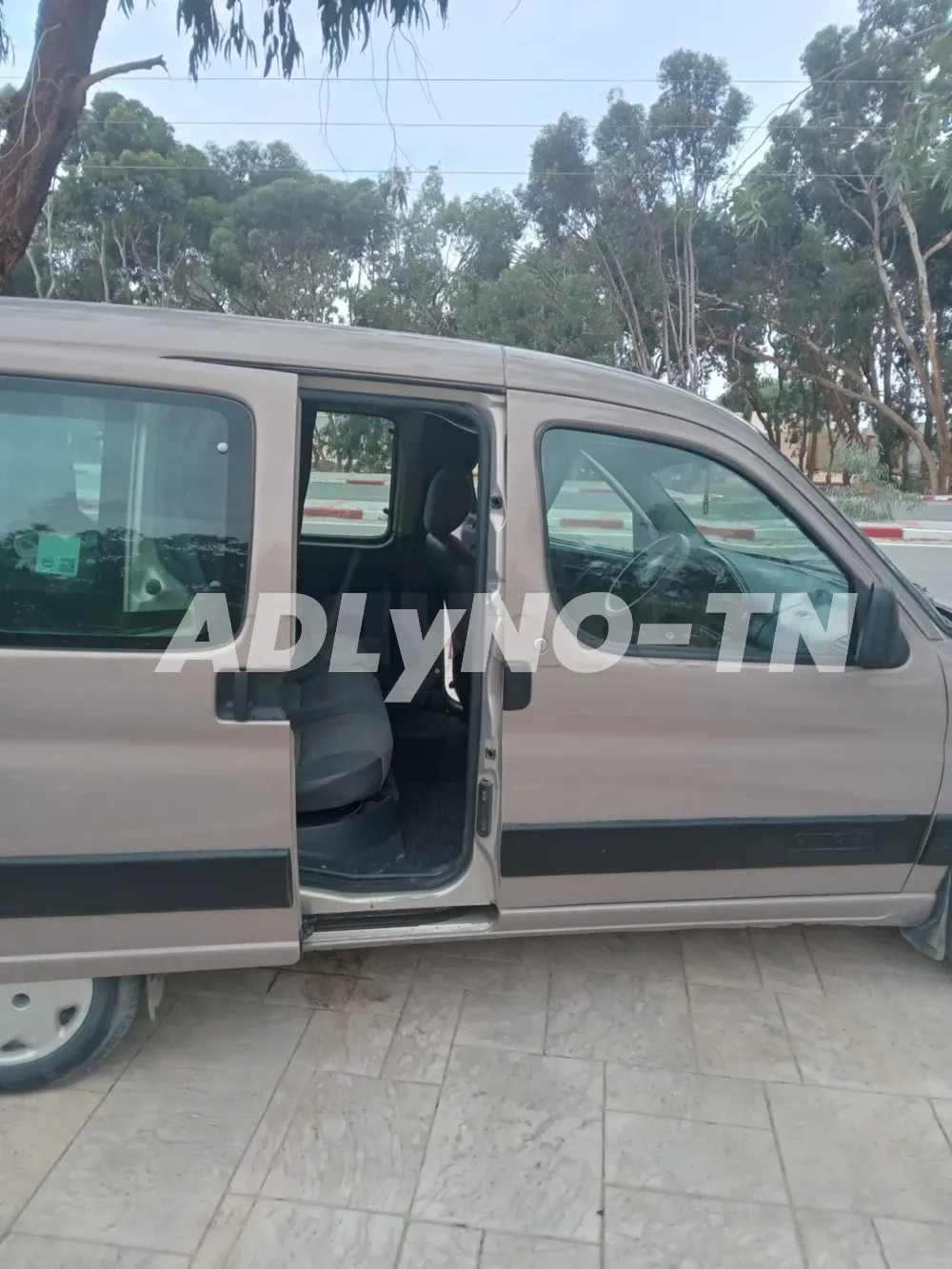 ???? Citroën Berlingo 5 PLACES ? TÉLÉPHONE 53898034 à Gafsa - Photo 5