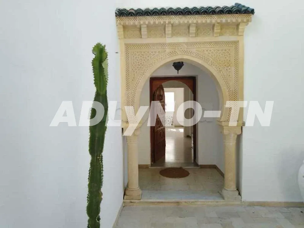 A louer une villa à gammarth supérieur à Tunis - Photo 4