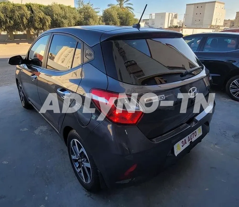 HYUNDAI I10 BVA à Sfax - Photo 4