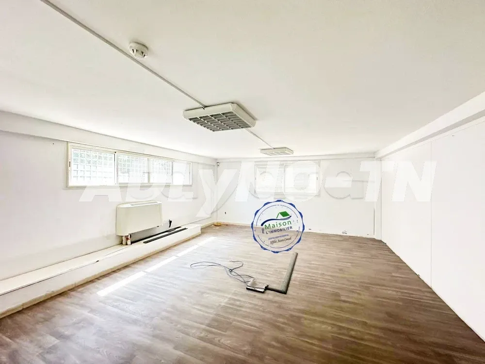 A louer Immeuble 3700 m² à Charguia 1 à Ariana - Photo 3