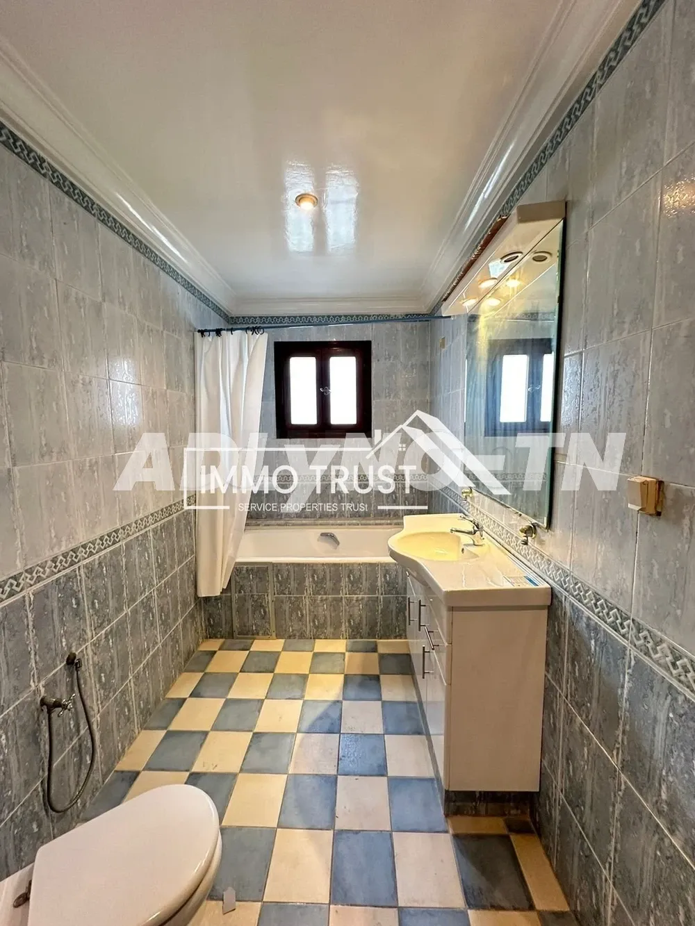?Villa S+4 à La Marsa à Tunis - Photo 8