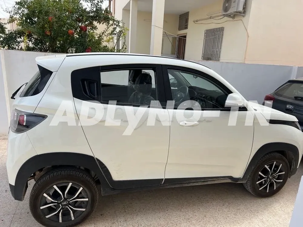 mahindra 1ere main tel 97237172 à Sfax - Photo 3