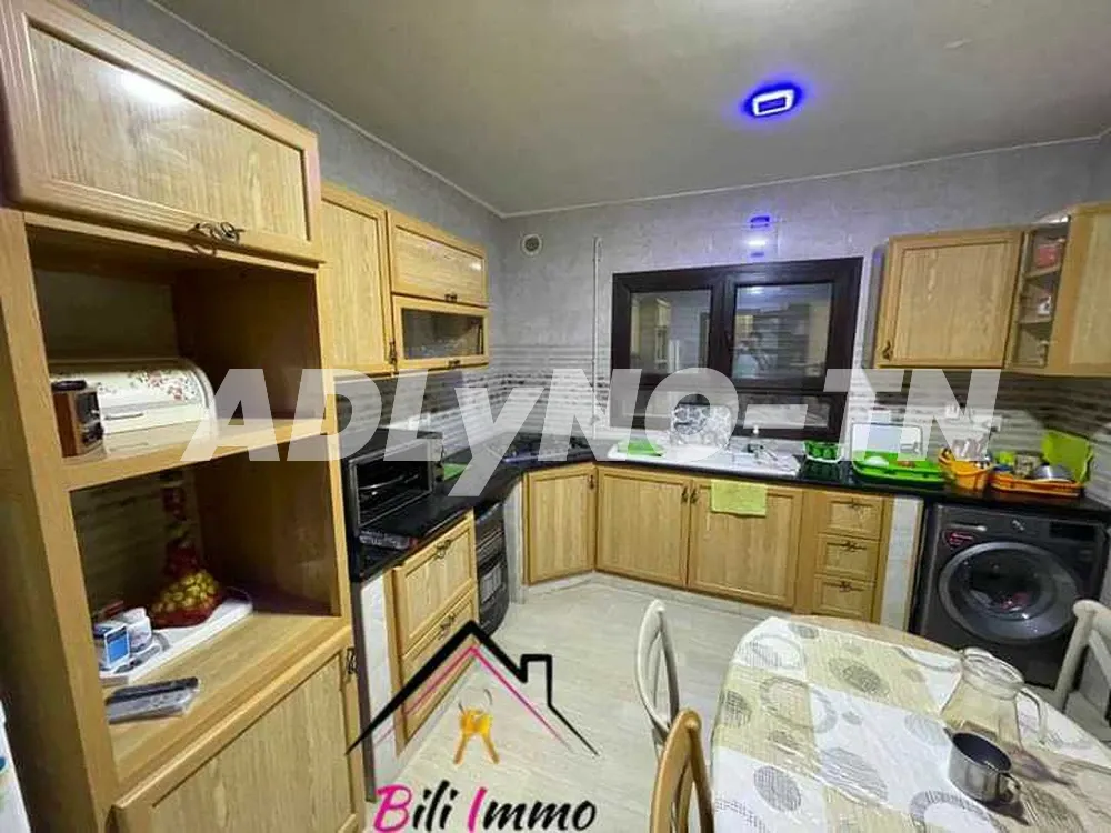 une villa s+3 style américain avec jardin et entrée voiture à sousse - Photo 1