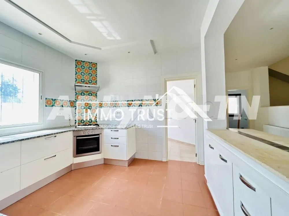Villa S+4 avec jardin à La Soukra à Ariana - Photo 5