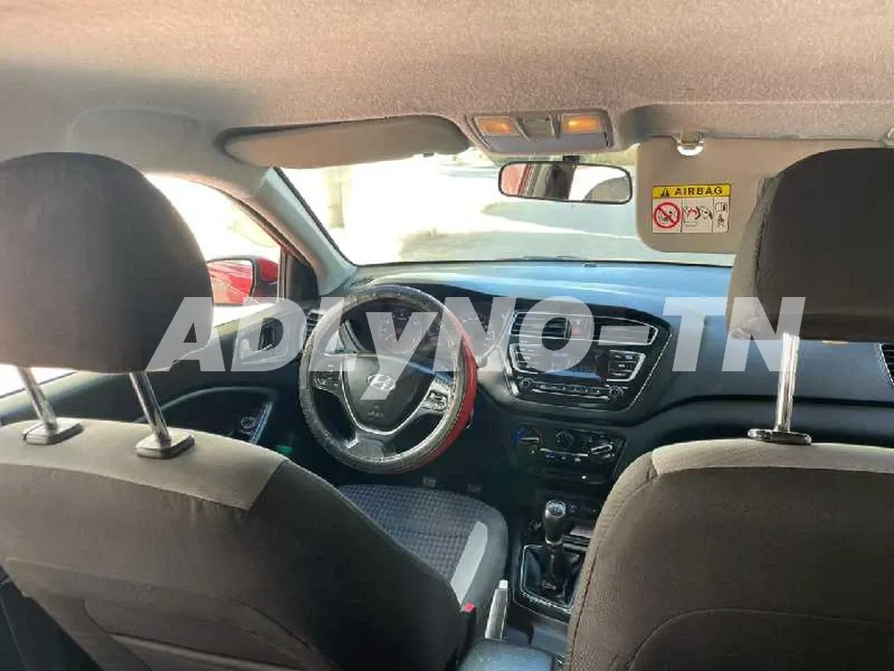 hyundai i 20 à Tunis - Photo 5