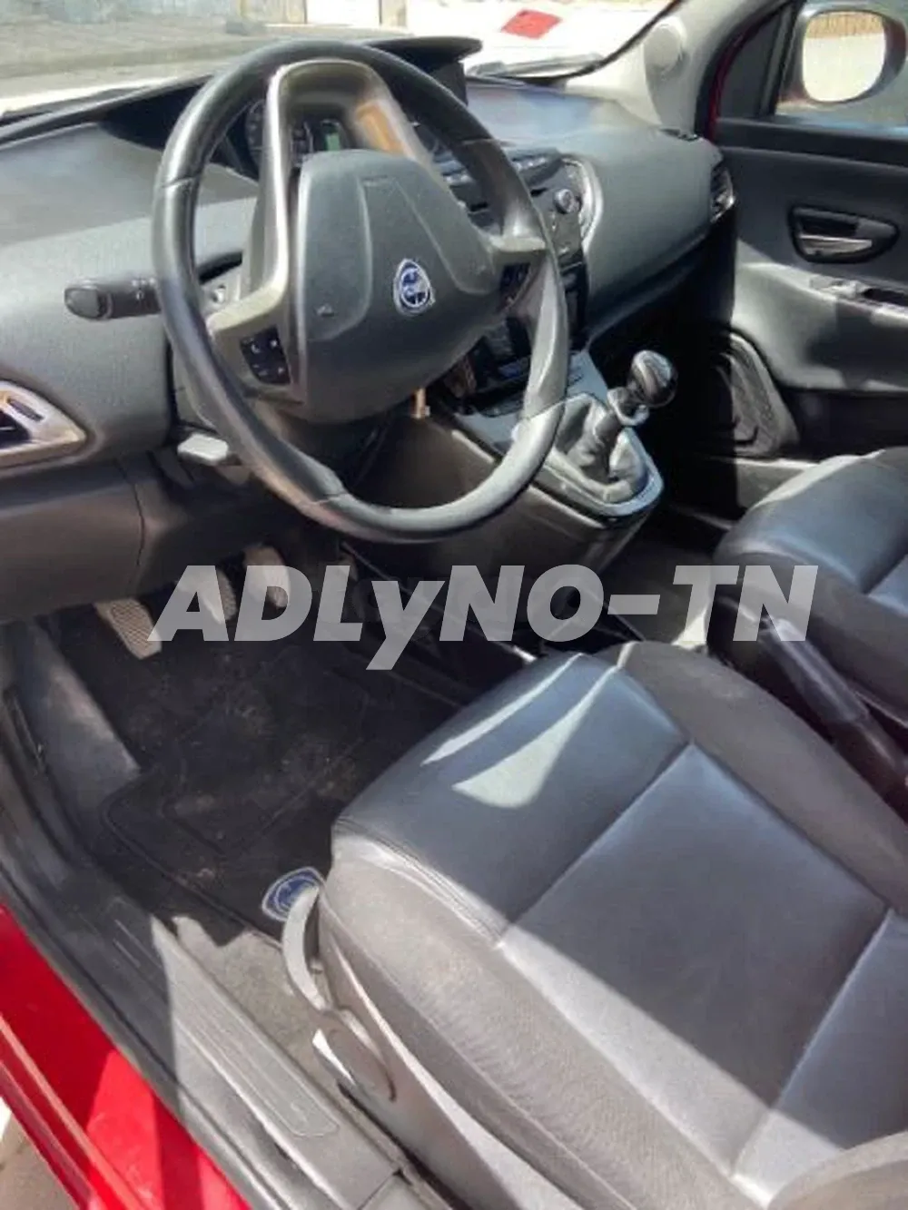 Lancia ypsilon à Ariana - Photo 2