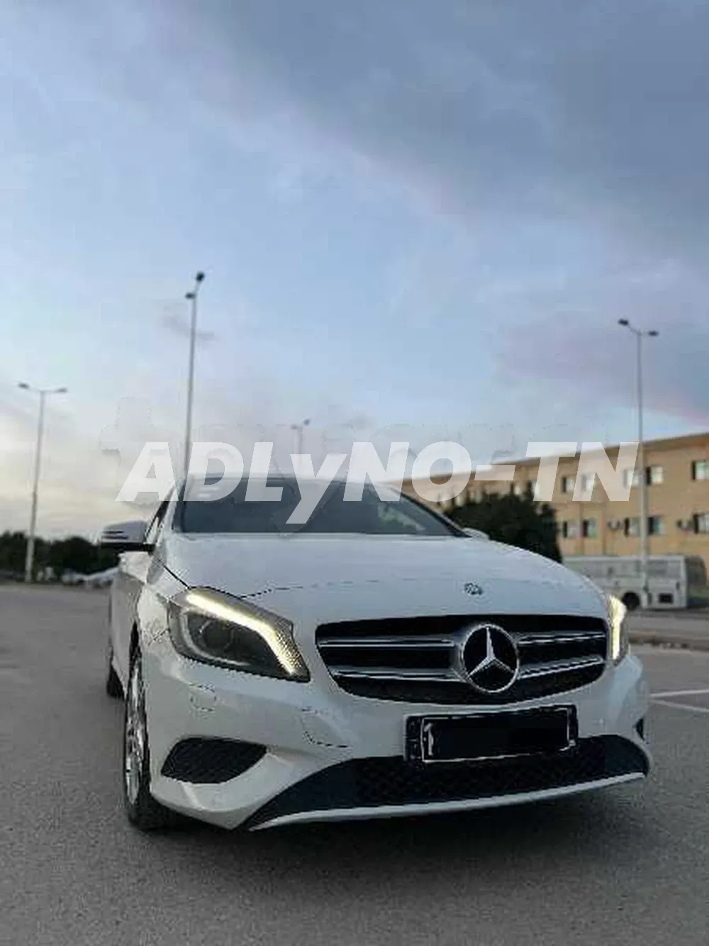 Mercedes Classe A boîte auto très propre à Tunis - Photo 8