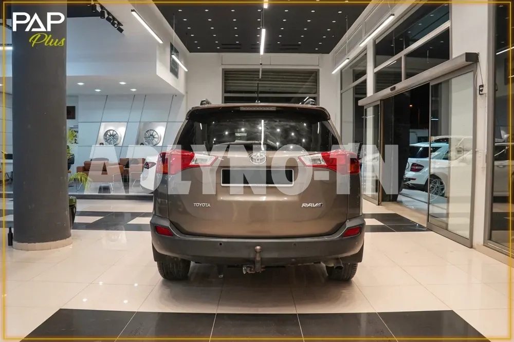 ▶ TOYOTA RAV4 ◀ à Tunis - Photo 9