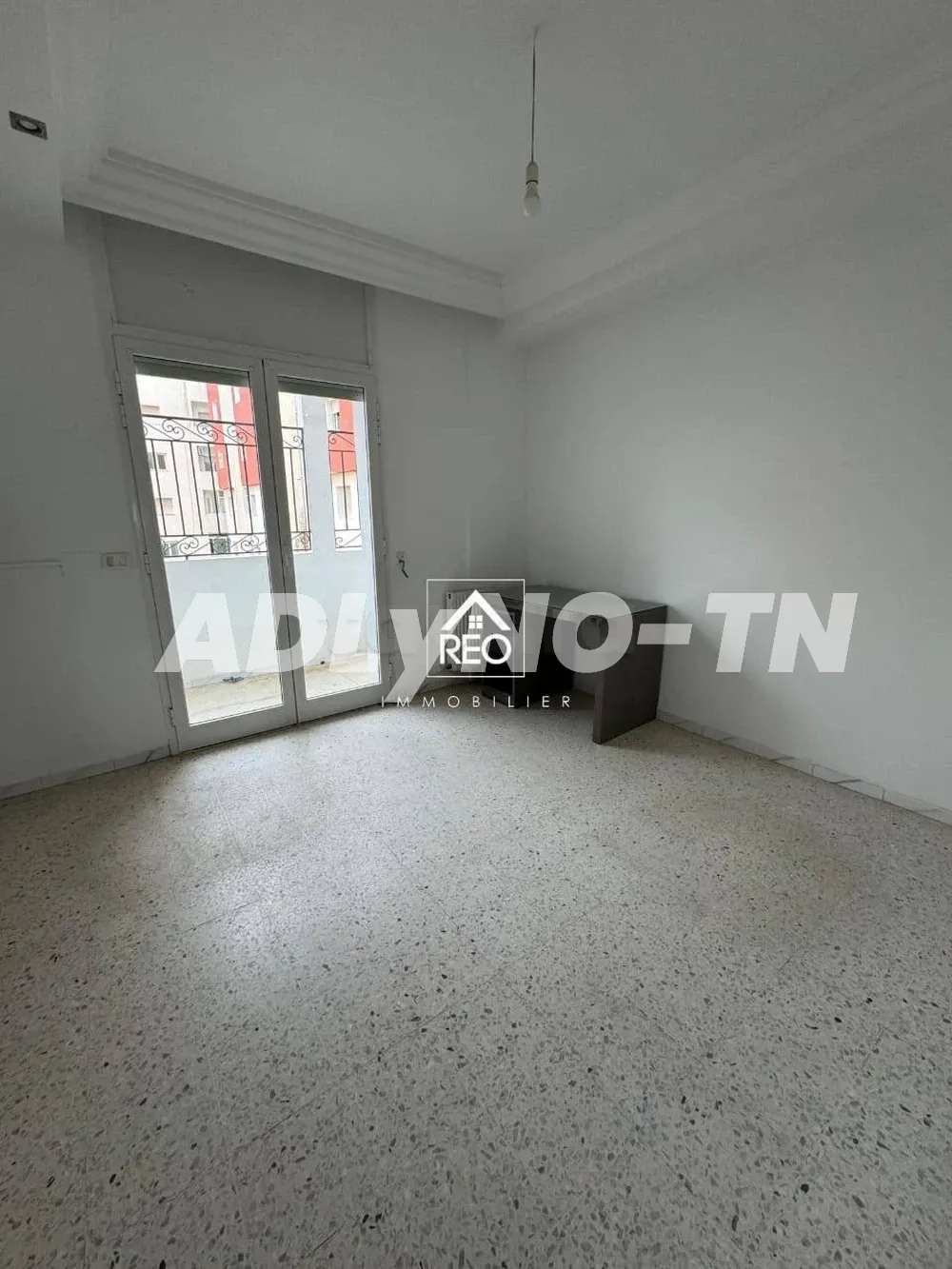 À Vendre : Un appartement S+4 situé à Jardin L'Aouina à Tunis - Photo 7