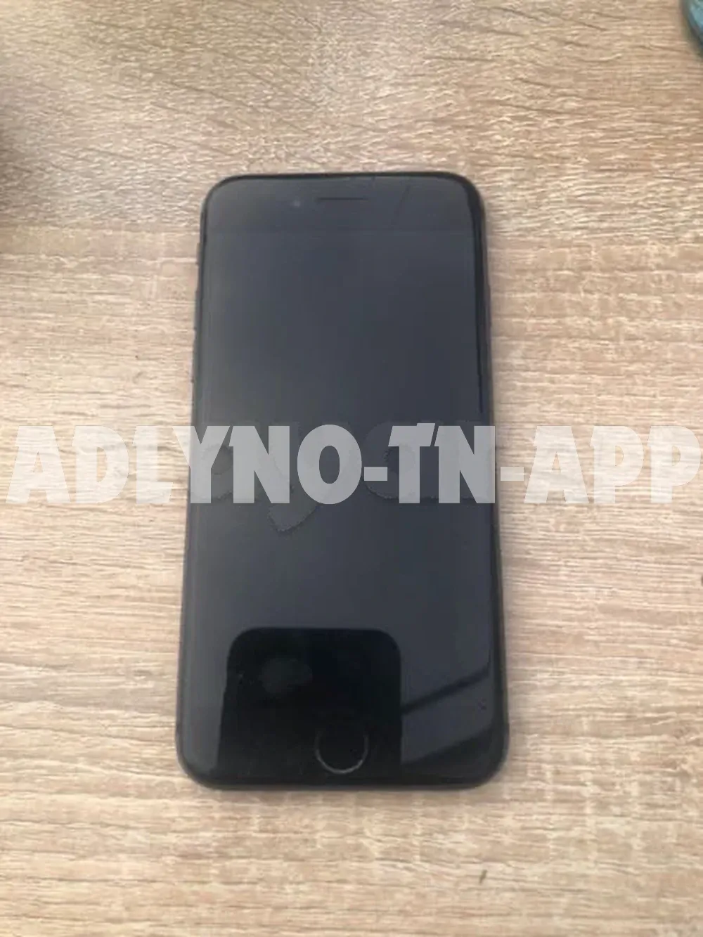 iPhone 8 à Sfax - Photo 1