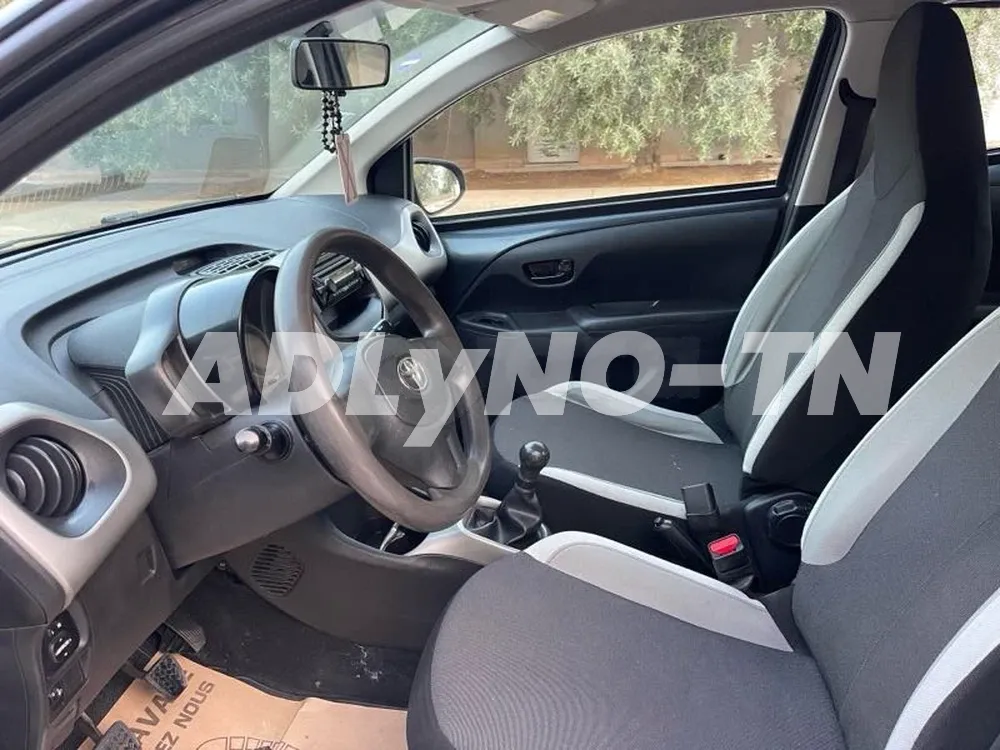 Toyota aygo à Nabeul - Photo 4