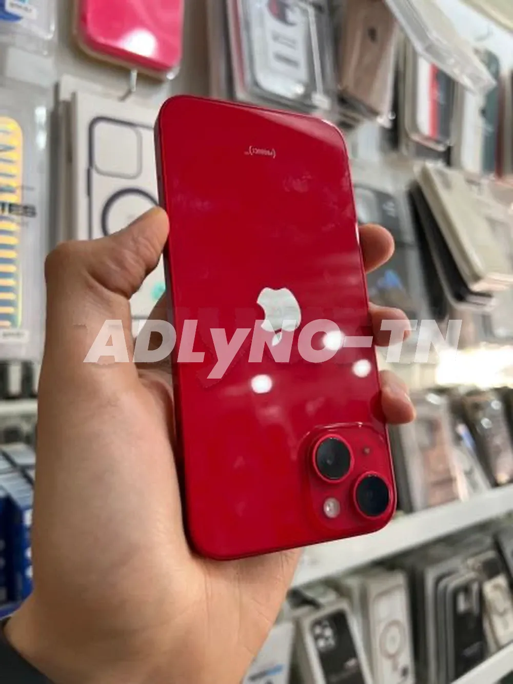 iPhone 14 Rouge et Violet 128G état neuf peu servi batterie 99 jamais réparé 0 défaut livrée avec le câble et facture Batterie 99% a 2150dt tel 20172643 à Tunis - Photo 3