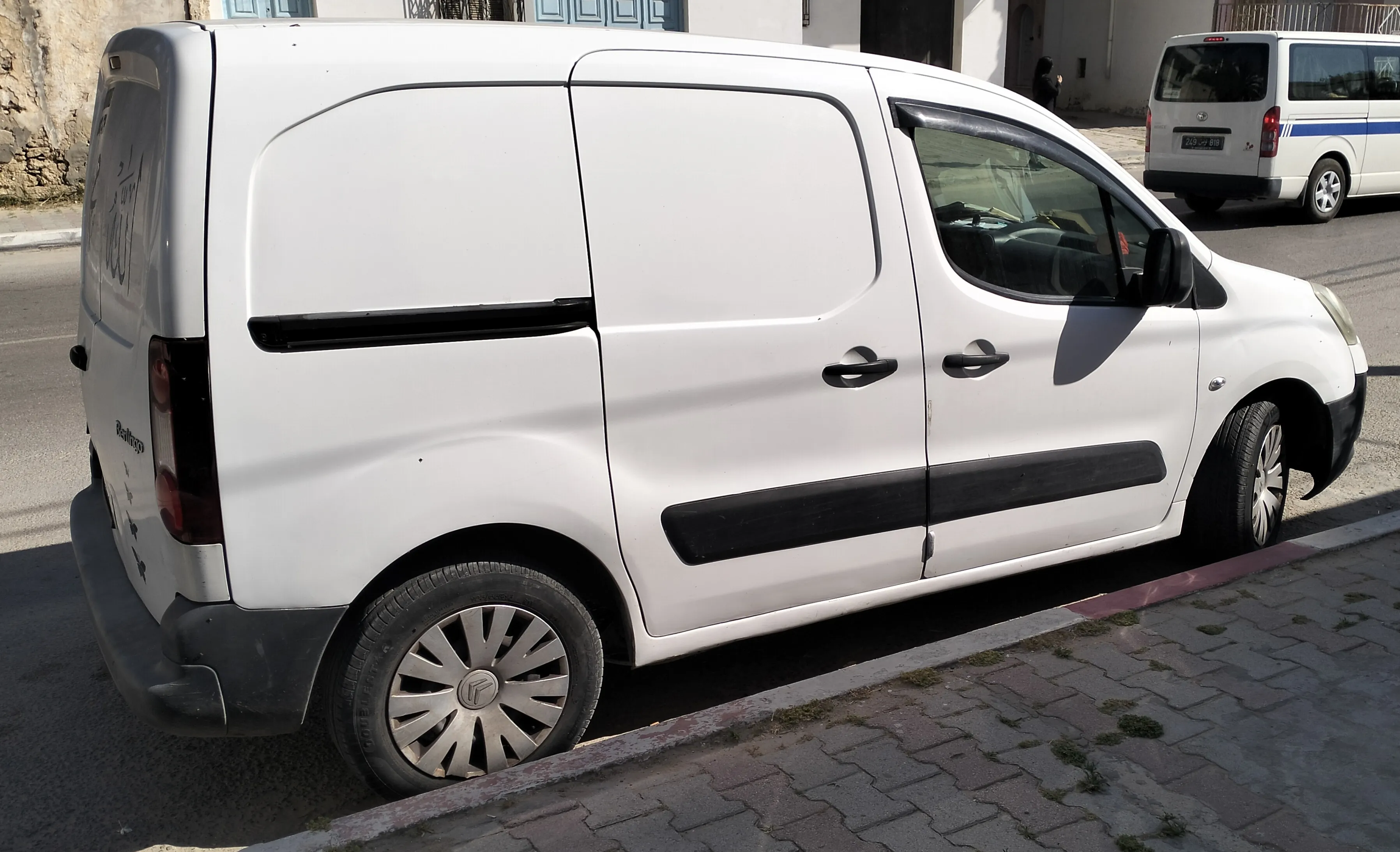 Berlingo b9 à Monastir - Photo 4