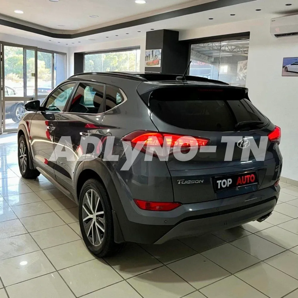 HYUNDAI TUCSON CRDI 4x4 à Ariana - Photo 5