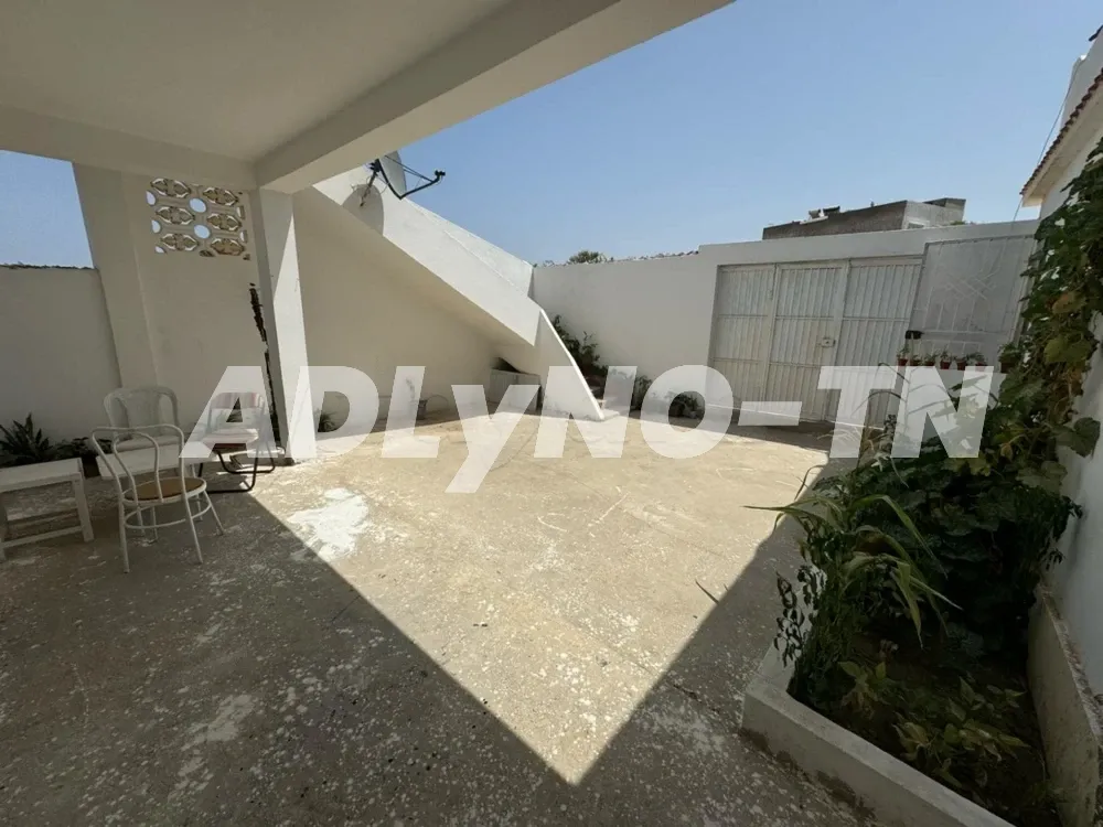Une maison à vendre en plein centre ville Bizerte à Bizerte - Photo 8