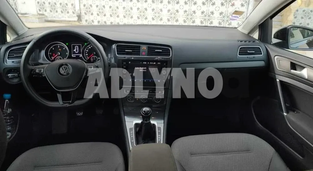 Golf 7.5 tdi kit R line 2020 à sousse - Photo 8