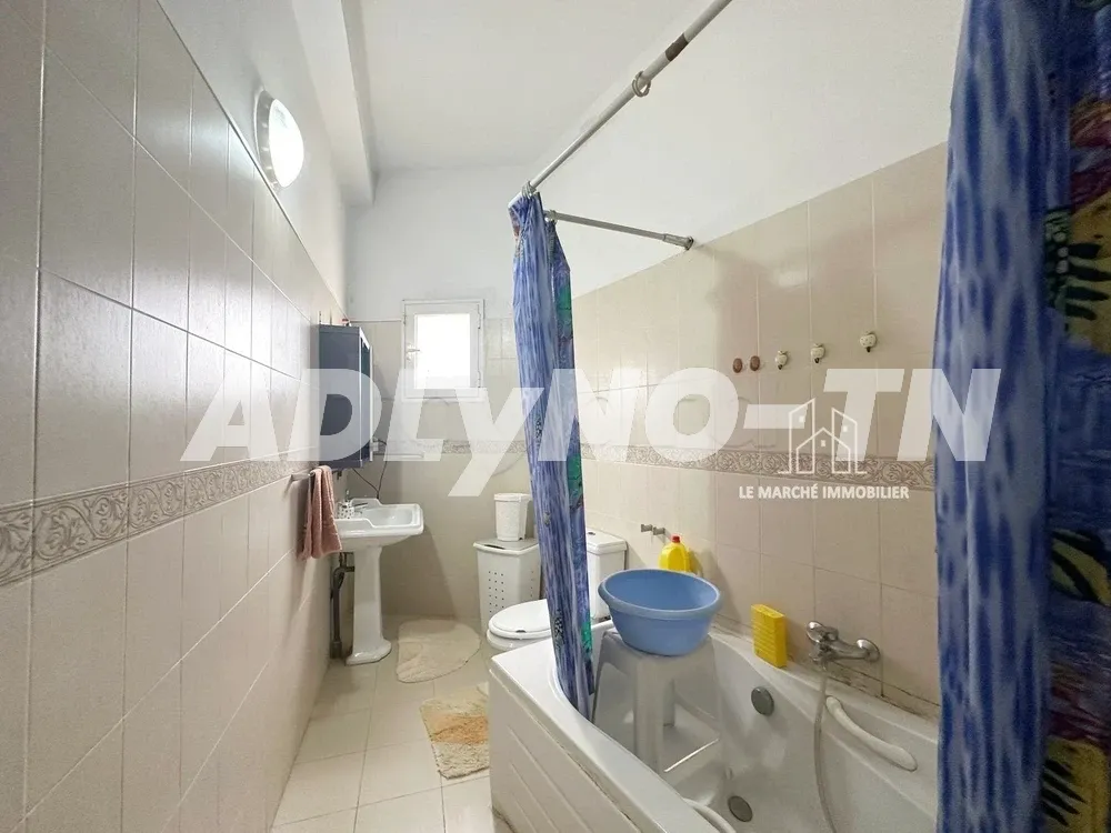 Villa plein pied de 541m² en S4 au Manar 1 à Tunis - Photo 8