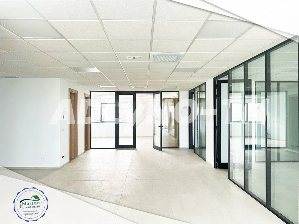 A louer espace travail 896 m² au Lac 3 à Tunis - Photo 5