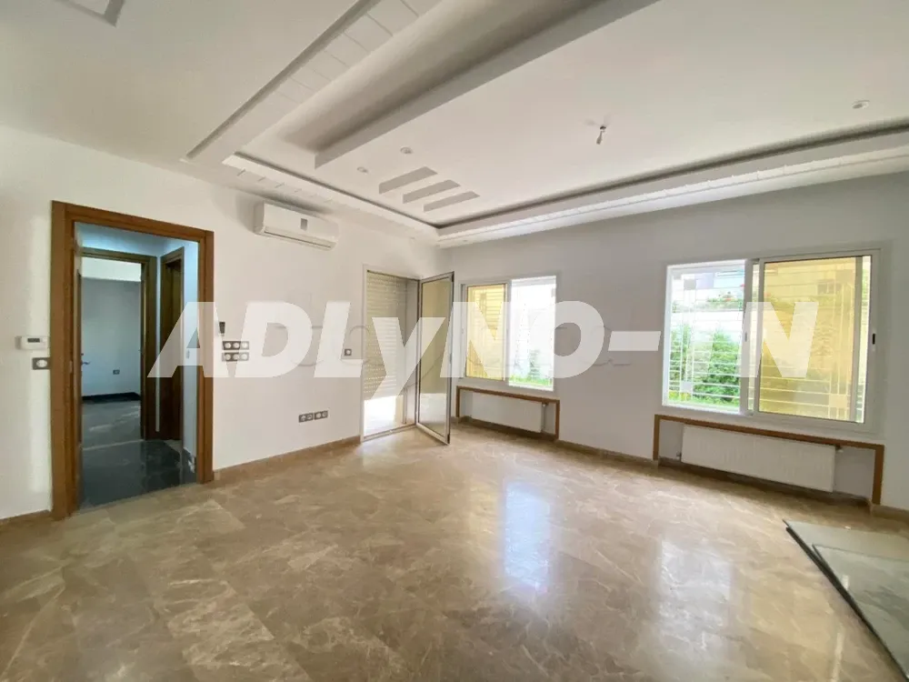 A vendre 1er et 2 etage de Maison