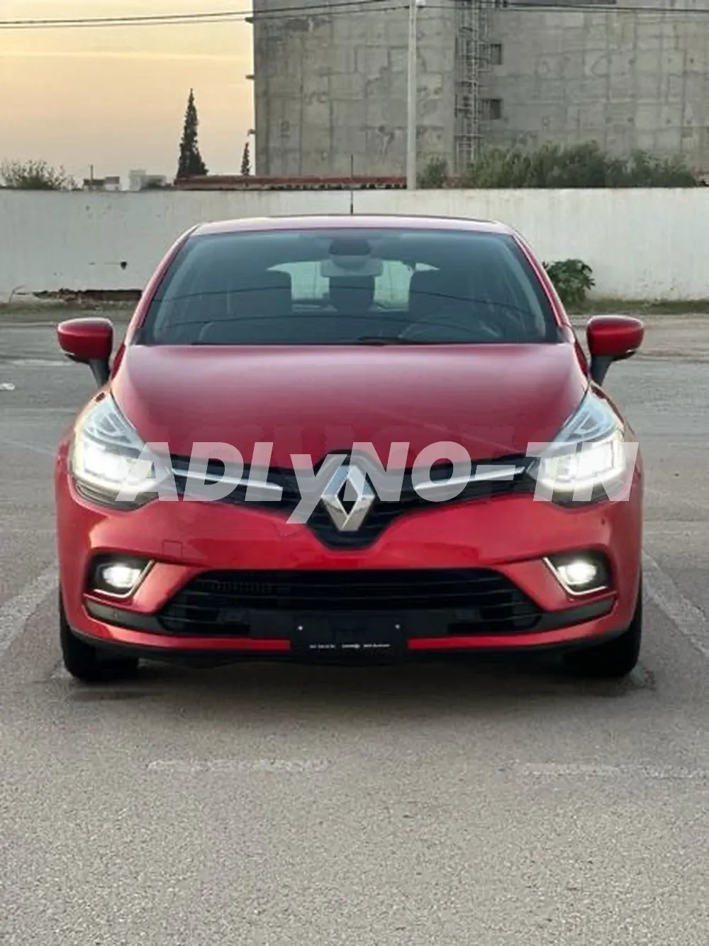 CLIO 4 INTENSE ?? à sousse - Photo 4