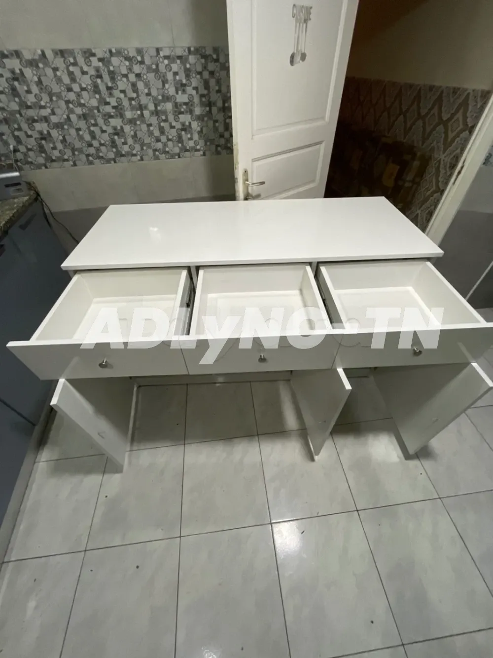 Meuble salle à manger à Ariana - Photo 1