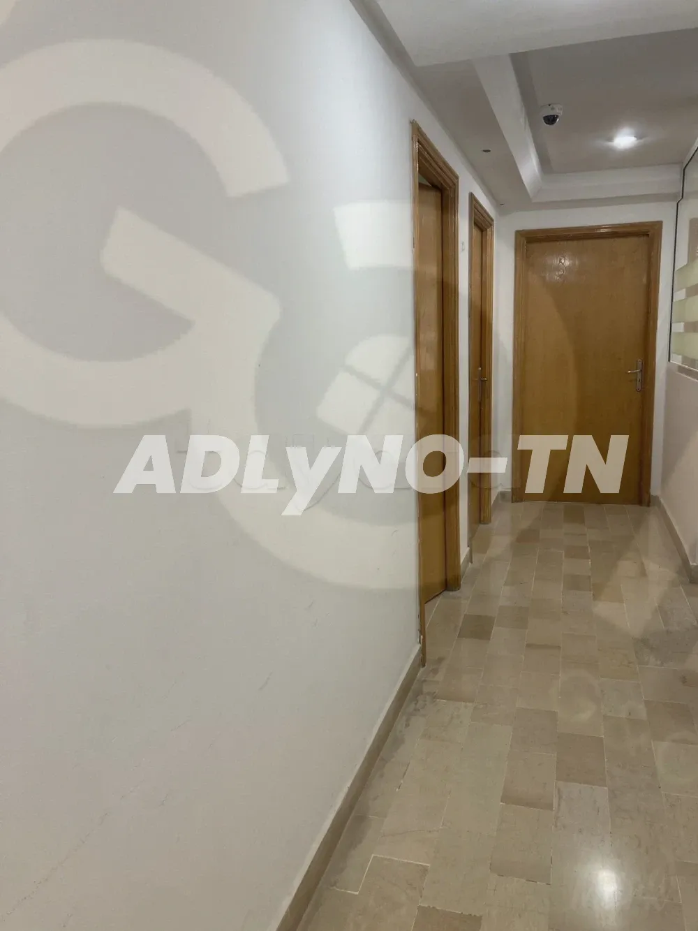 A louer plateau sup 340 m² à Alain Savary à Tunis - Photo 5