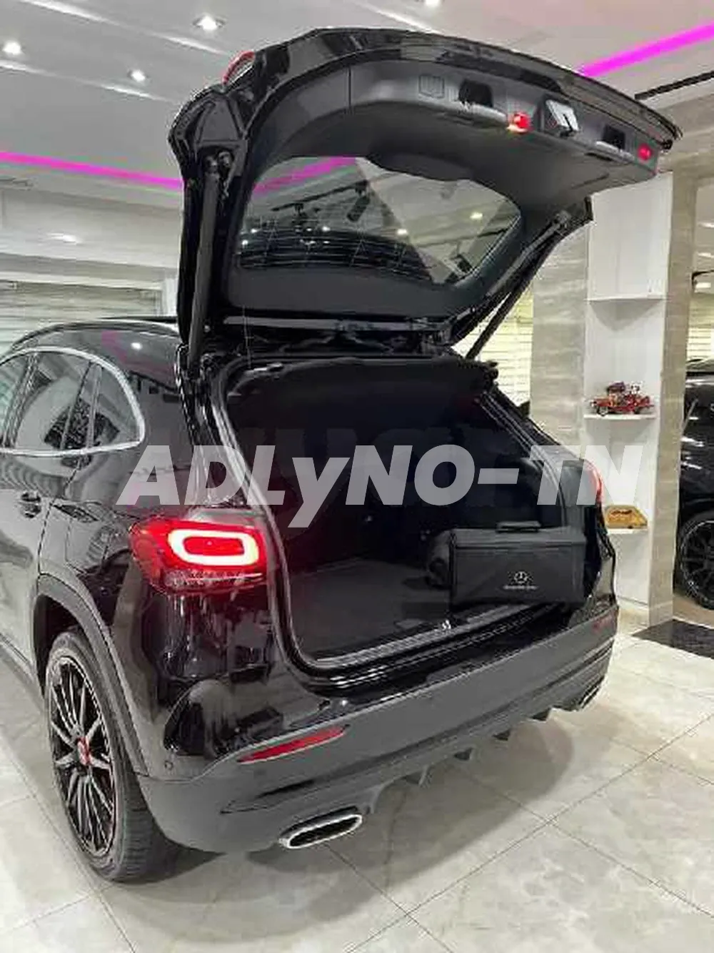 MERCEDES- BENZ GLA 250 AMG EDITION à Sfax - Photo 7