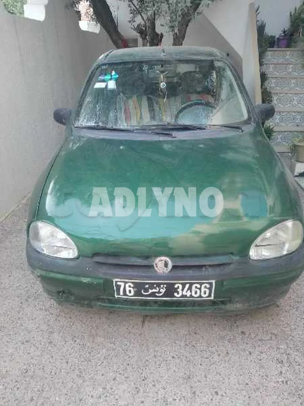 Opel coursa à Tunis - Photo 2