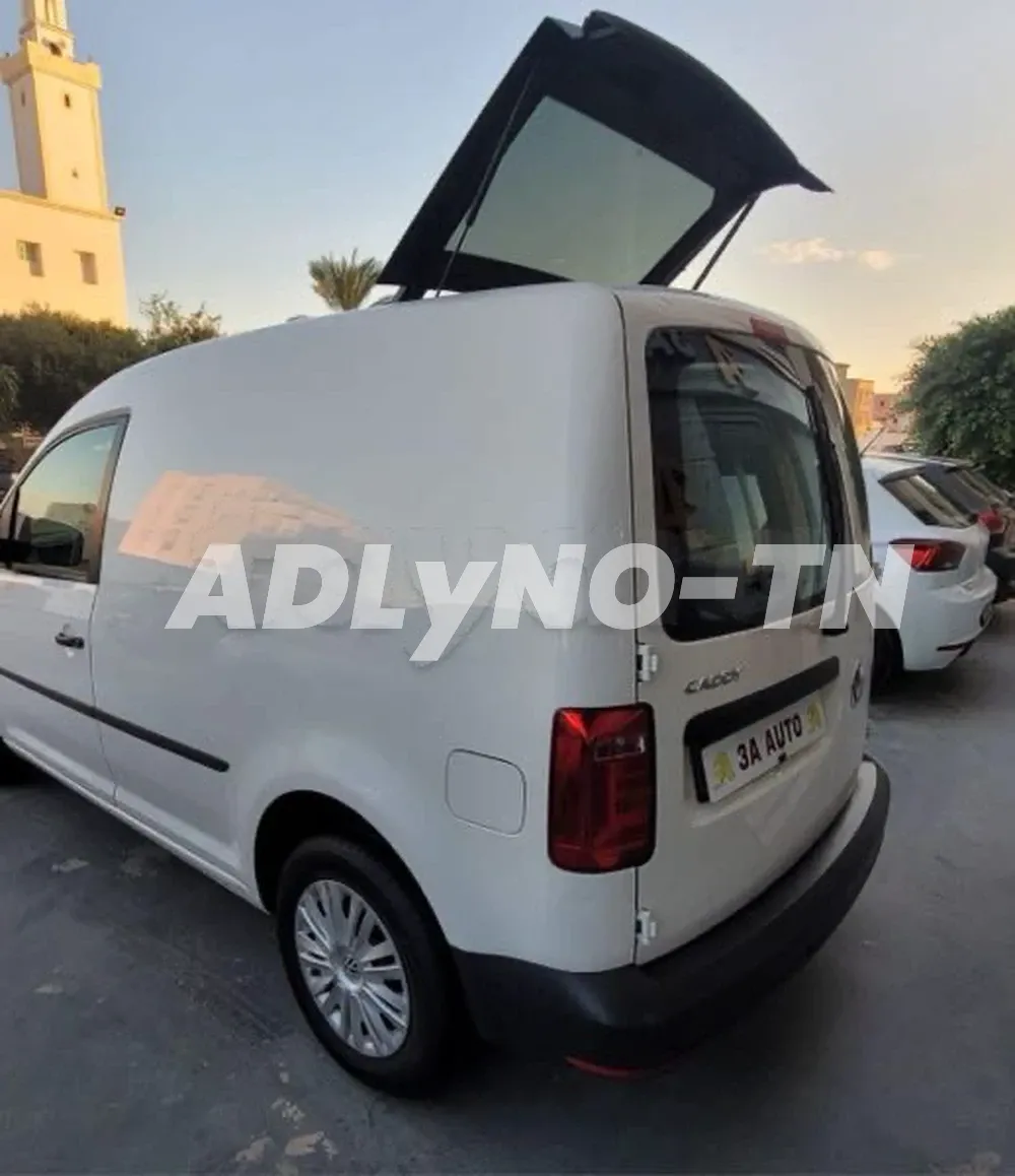 CADDY 1.6 Prestige à Sfax - Photo 8