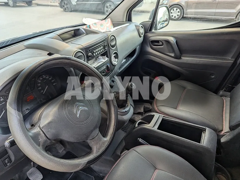 Berlingo B9 E-HDI à Tunis - Photo 6
