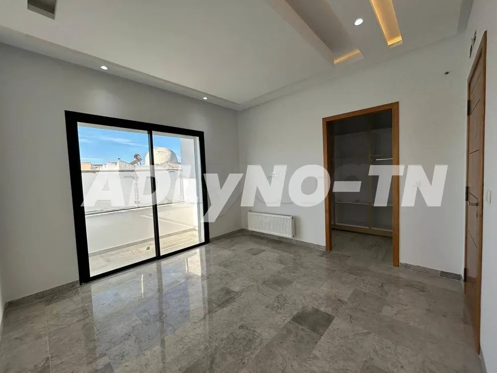 Etage de villa en s+3 à Ariana - Photo 3