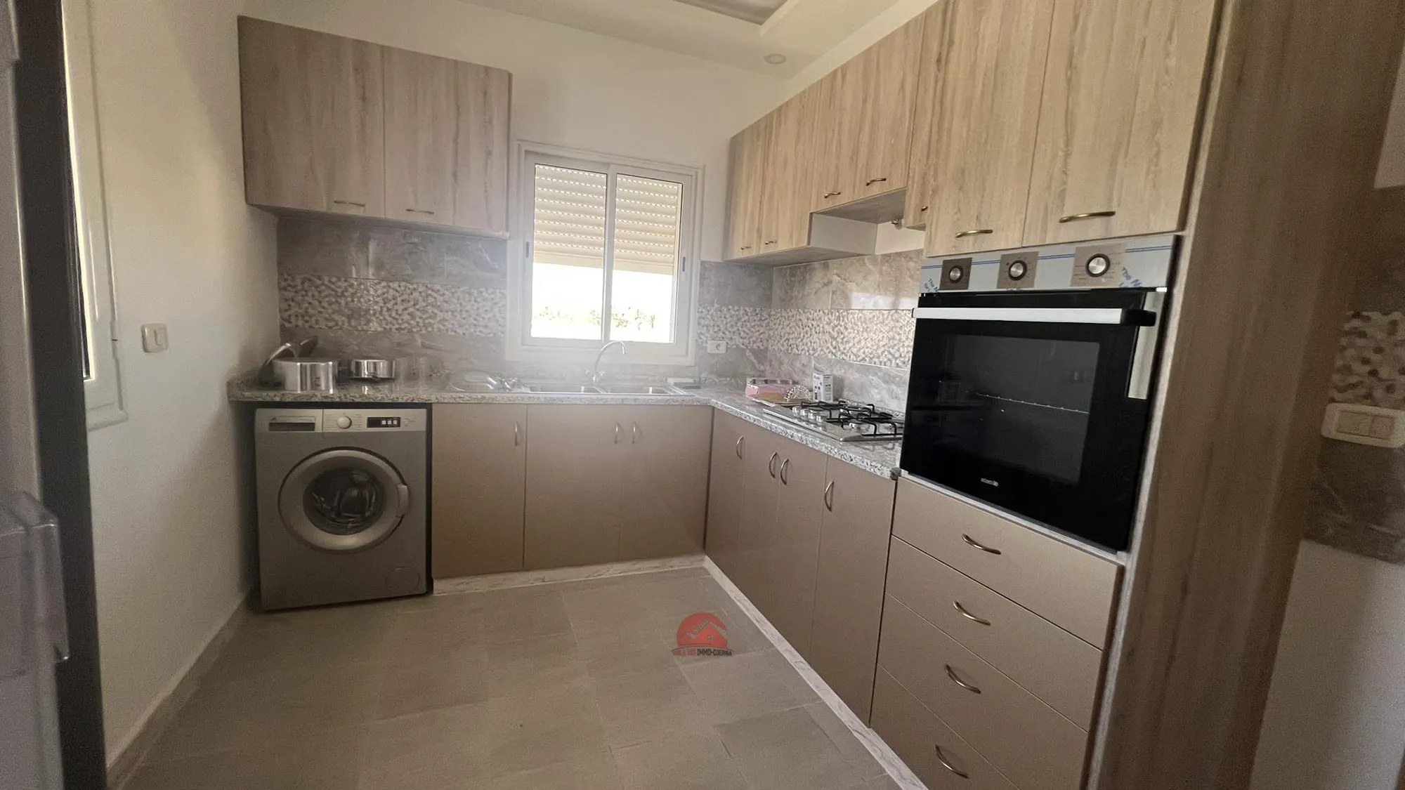 APPARTEMENT À LOUER À LA ZONE TOURISTIQUE DJERBA - RÉF L726 à Medenine - Photo 2