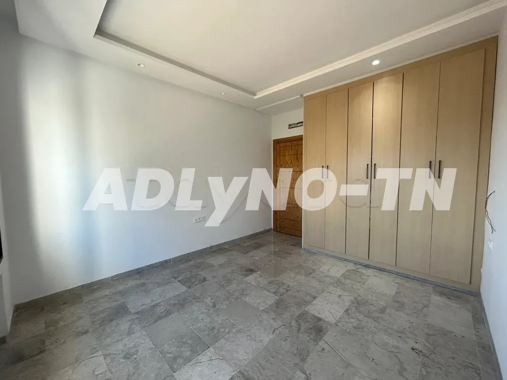 Etage de villa en s+3 à Ariana - Photo 6