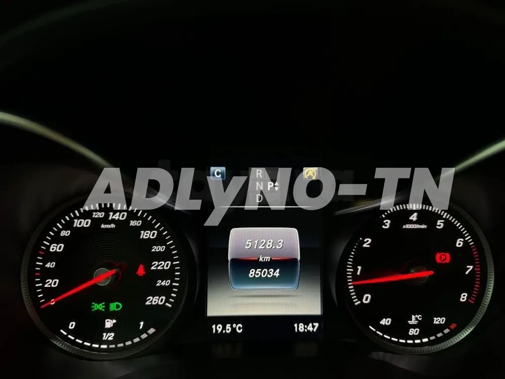 2016 MERCEDES C180 KIT AMG TOIT OUVRANT PREMIÈRE MAIN ? à Tunis - Photo 9