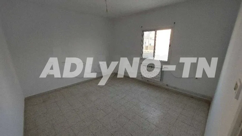 Etage Villa S+2 Pour Etudiants Cité La Gazelle à Ariana - Photo 5