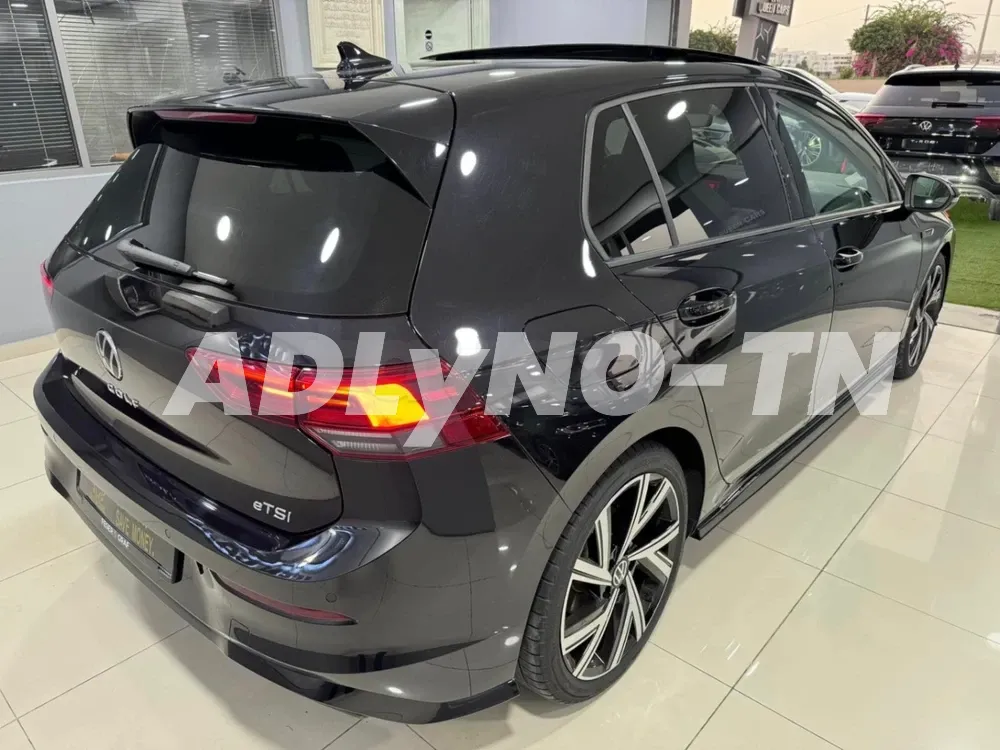 Golf 8 importée de Allemagne 1,5 eTSI avec 4 cylindres Tu 246 à Tunis - Photo 3