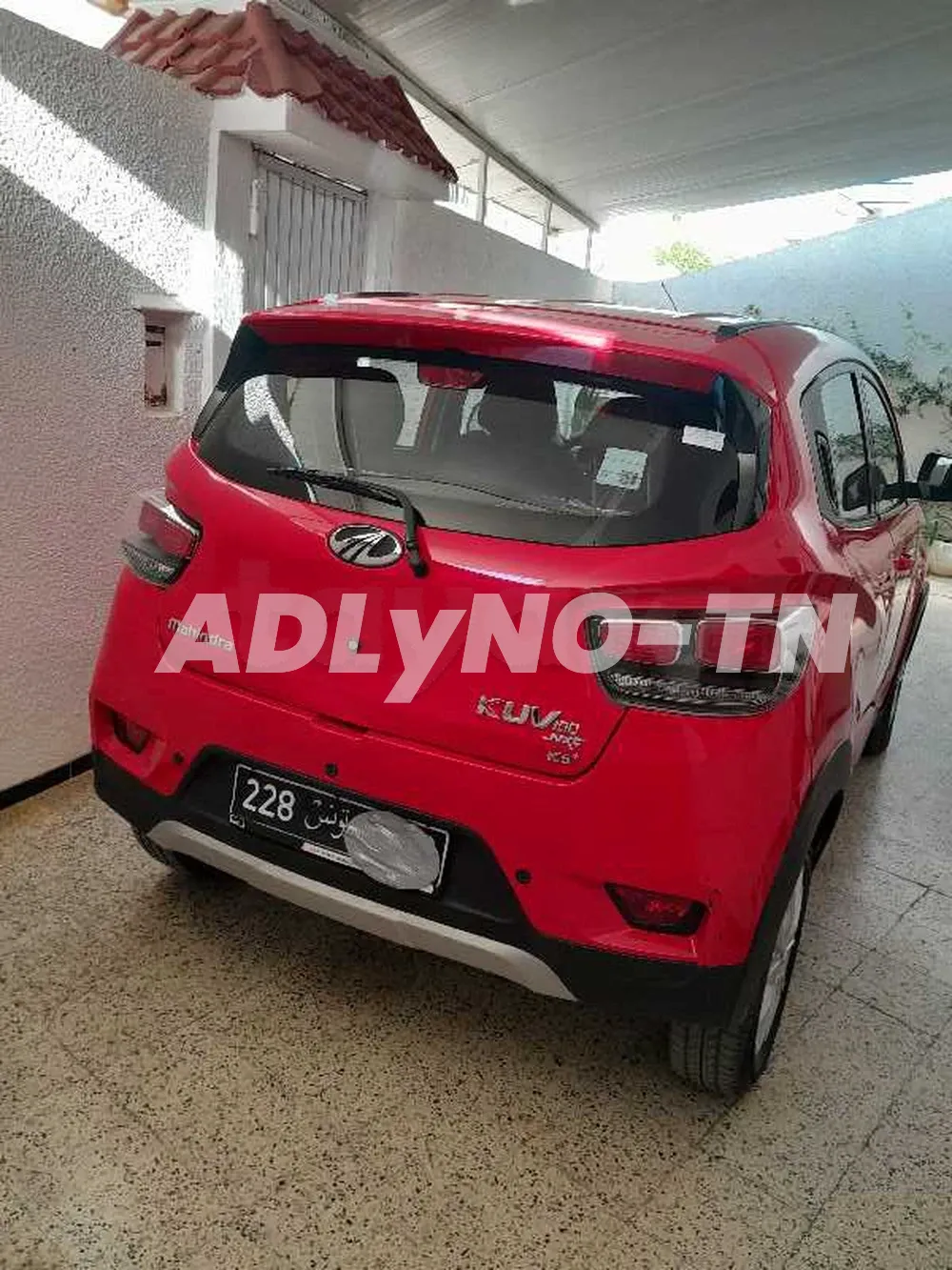 MAHINDRA KUV 100 K6 + à Tunis - Photo 6