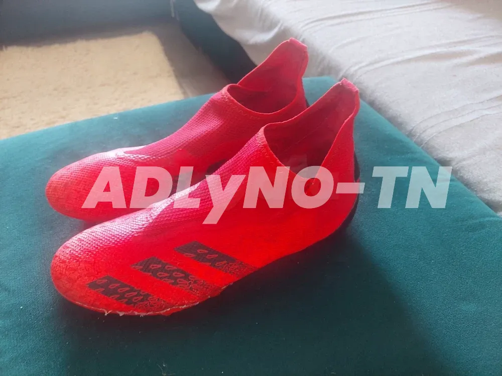 Crampon adidas Predator Freak.3 à Bizerte - Photo 1