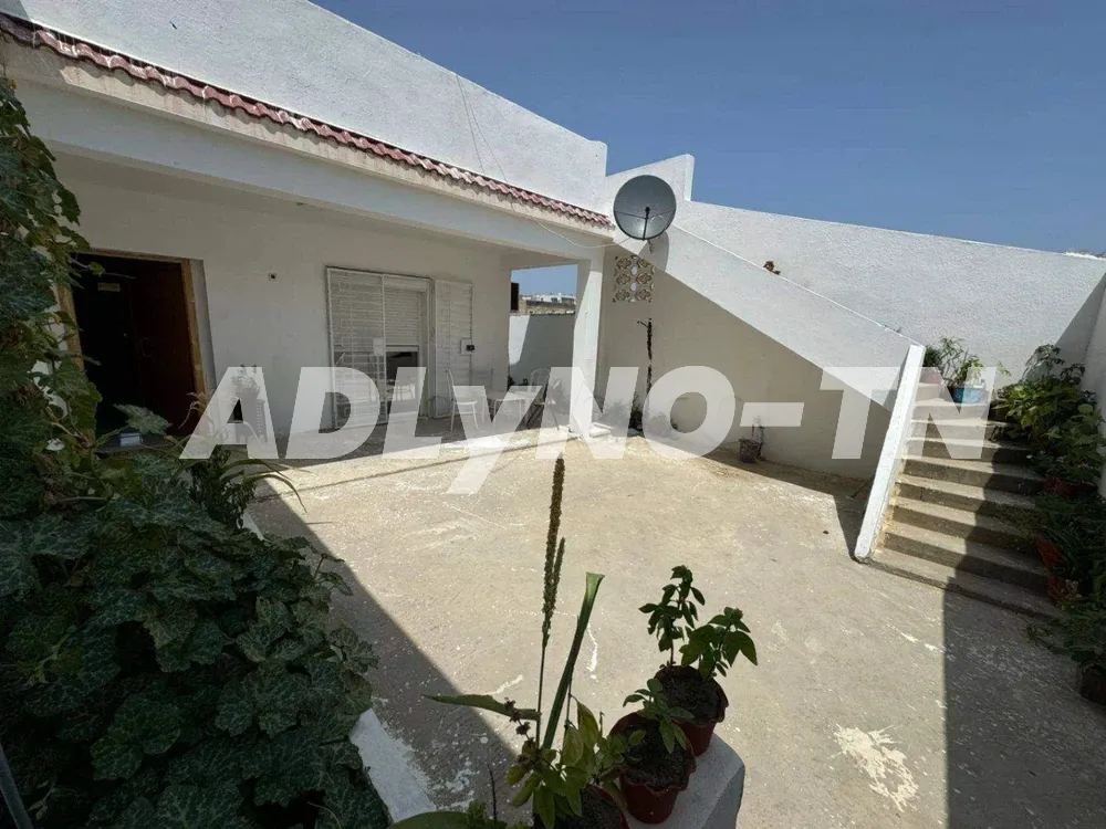 Une maison à vendre en plein centre ville Bizerte à Bizerte - Photo 1